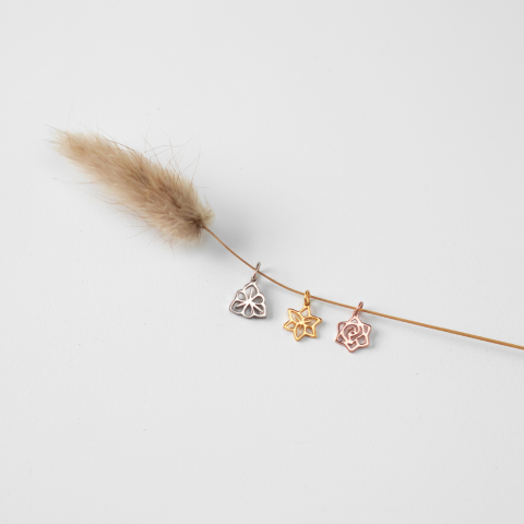 IRIS FEBRUARI BIRTHFLOWER PENDANT